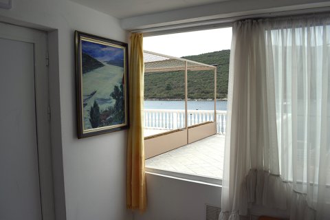 40m² Apartment in Kotor, Montenegro No. 66755 8