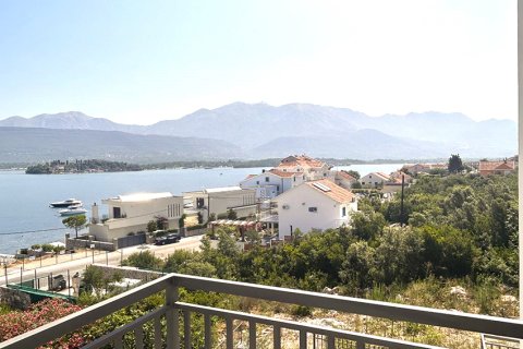 1 chambre Appartement à Tivat, Montenegro No. 66753 4