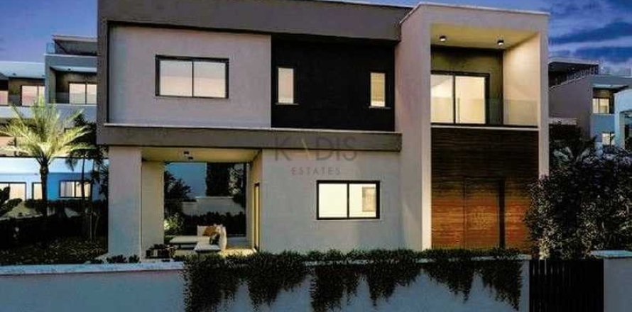 2 bedrooms Villa in Agios Tychonas, Cyprus No. 62505