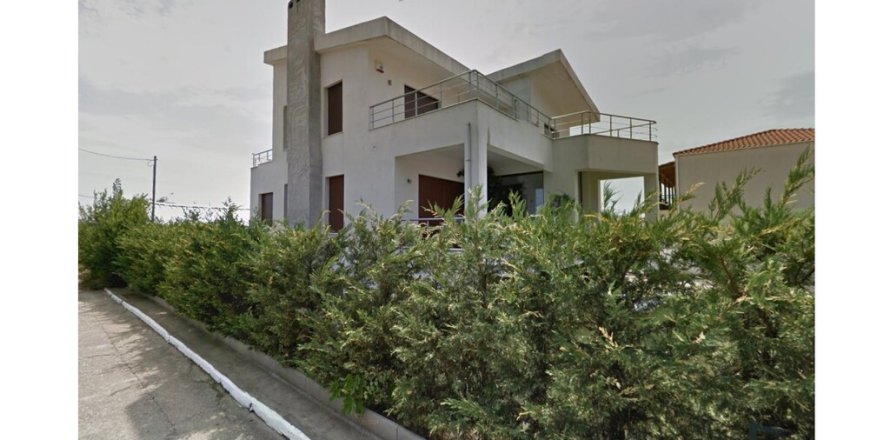 7 chambres House à Komotini, Greece No. 54528