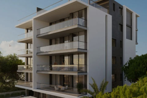 2 bedrooms Apartment in Limassol, Cyprus No. 76611 3