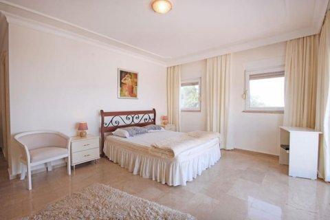 4+1 Villa à Kestel, Turkey No. 14182 13