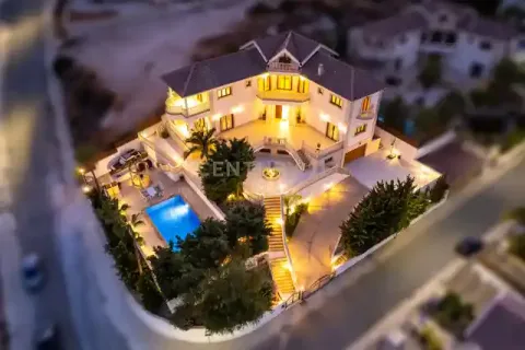 6 bedrooms Villa in Mouttagiaka, Cyprus No. 40254 1