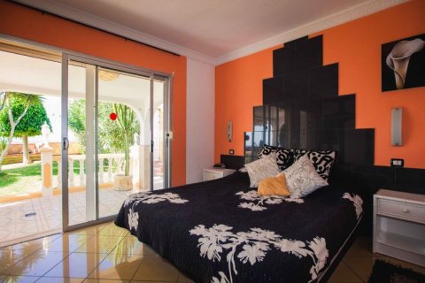 4 dormitorios House en Islas Canarias, Spain No. 26513 3