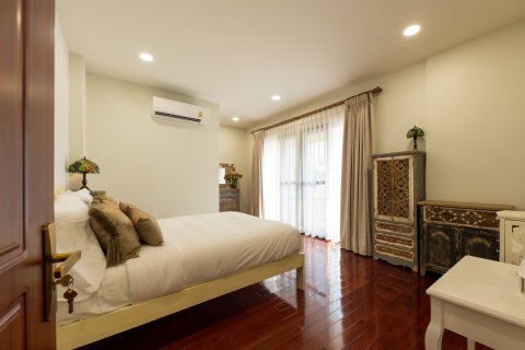 4 bedrooms House in Chiang Mai, Thailand No. 1299 17