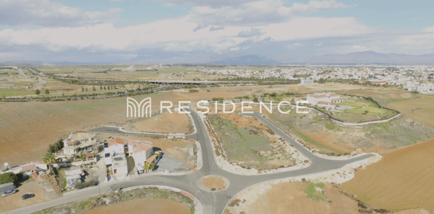 2600m² Land à Strovolos, Cyprus No. 44084