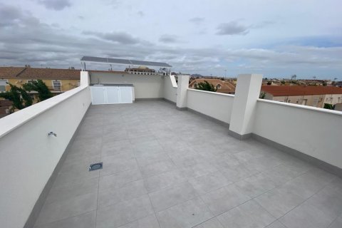 3 bedrooms Villa in Los Alcazares, Spain No. 26847 2