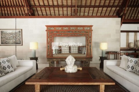 4 bedrooms Villa in Seminyak, Indonesia No. 22887 10