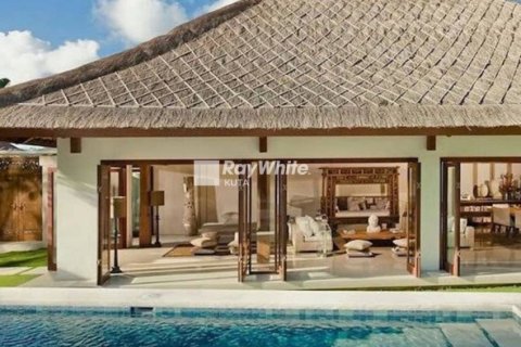 4 bedrooms Villa in Seminyak, Indonesia No. 22887 6