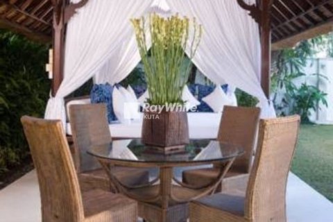 4 bedrooms Villa in Seminyak, Indonesia No. 22887 17