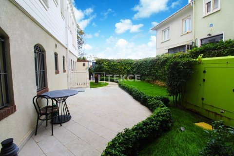 5+2 Apartment in Istanbul, Turkey No. 21906 16