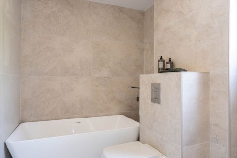 Квартира с 4 спальнями в Кортес (Сан-Педро-Де-Алькантара), Испания №92359 15