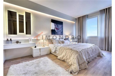 1+1 Apartment in Kadikoy, Turkey No. 17942 8