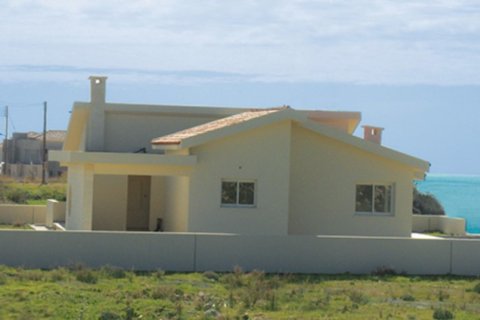 4 bedrooms Villa in Pissouri, Cyprus No. 53299 3