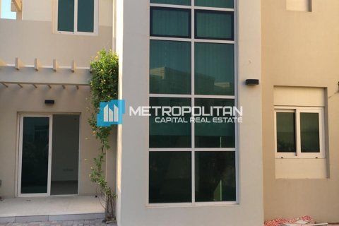 2 dormitorios Townhouse en Al Ghadeer, UAE No. 7352 3