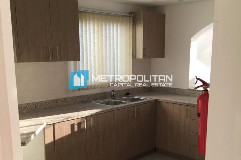 2 bedrooms Townhouse in Al Ghadeer, UAE No. 7352 5