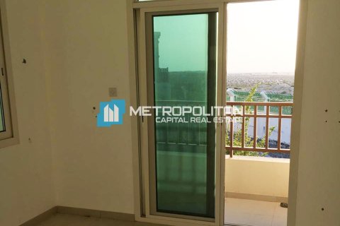 2 bedrooms Townhouse in Al Ghadeer, UAE No. 7352 2