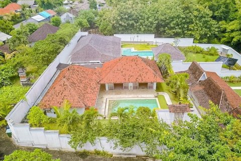 2 bedrooms Villa in Ungasan, Indonesia No. 22836 2