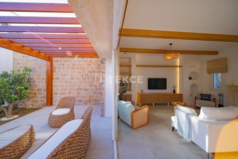 2+1 Villa in Milas, Turkey No. 11075 10