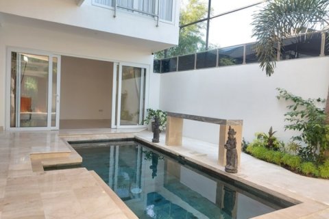 2 bedrooms Villa in Canggu, Indonesia No. 22912 1