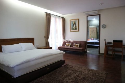 5 bedrooms Villa in Jimbaran, Indonesia No. 22913 6