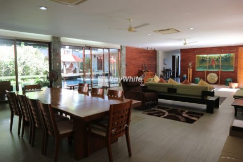 5 bedrooms Villa in Jimbaran, Indonesia No. 22913 20