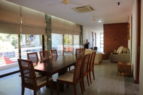 5 bedrooms Villa in Jimbaran, Indonesia No. 22913 4