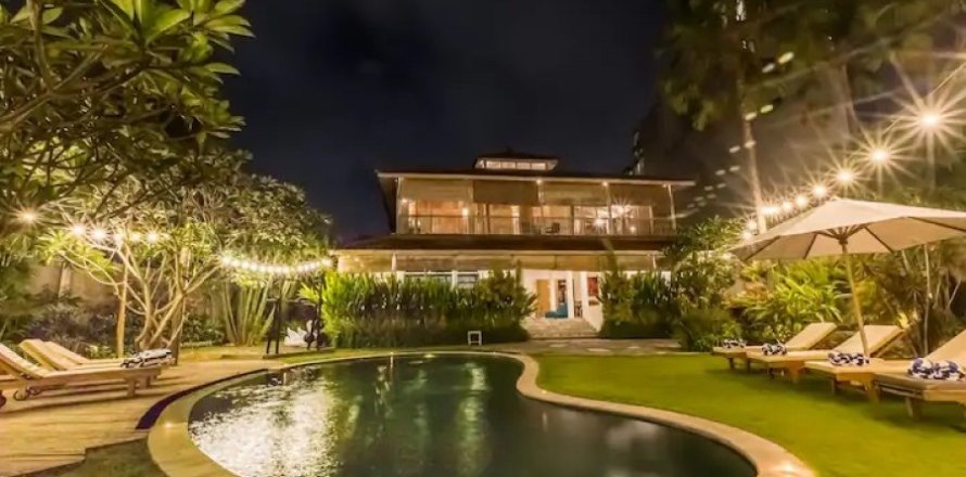 7 bedrooms Villa in Canggu, Indonesia No. 22902