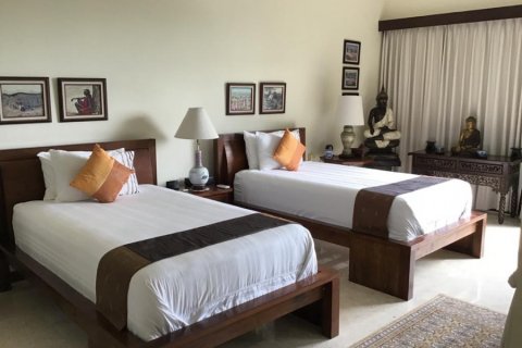 4 bedrooms Villa in Jimbaran, Indonesia No. 22908 7