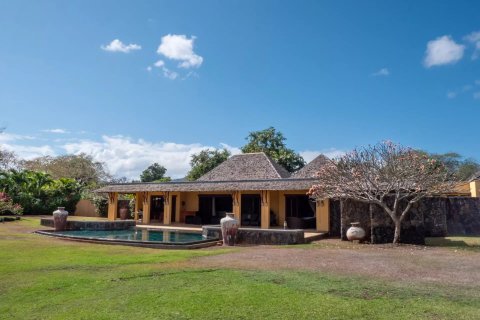 4 bedrooms Villa in Tamarin, Mauritius No. 53441 1