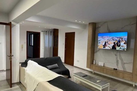 3 dormitorios Apartment en Larnaca, Cyprus No. 72890 2