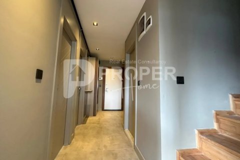 3 rooms Appartement à Muratpasa, Turkey No. 12310 7