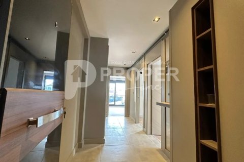 3 rooms Appartement à Muratpasa, Turkey No. 12310 6