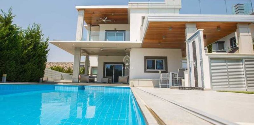 4 dormitorios Villa en Agios Tychonas, Cyprus No. 77300