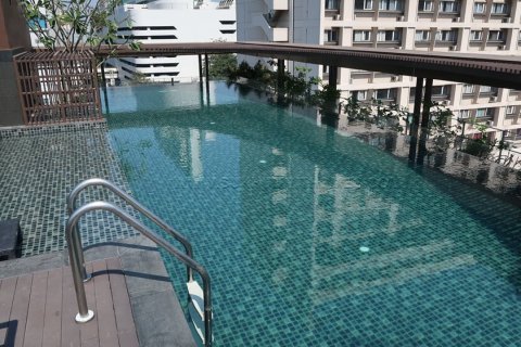 2 bedrooms Condo  in Bangkok, Thailand No. 401 1