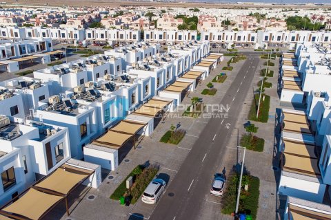 1 dormitorio Apartment en Al Ghadeer, UAE No. 10463 1