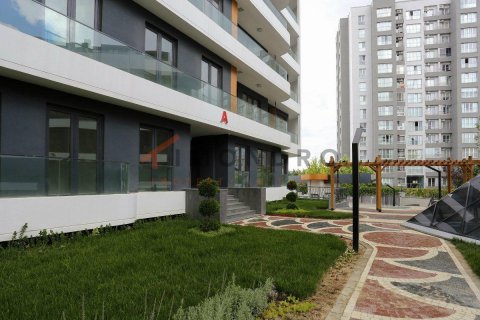 3+1 Apartment en Avcılar, Turkey No. 17338 16