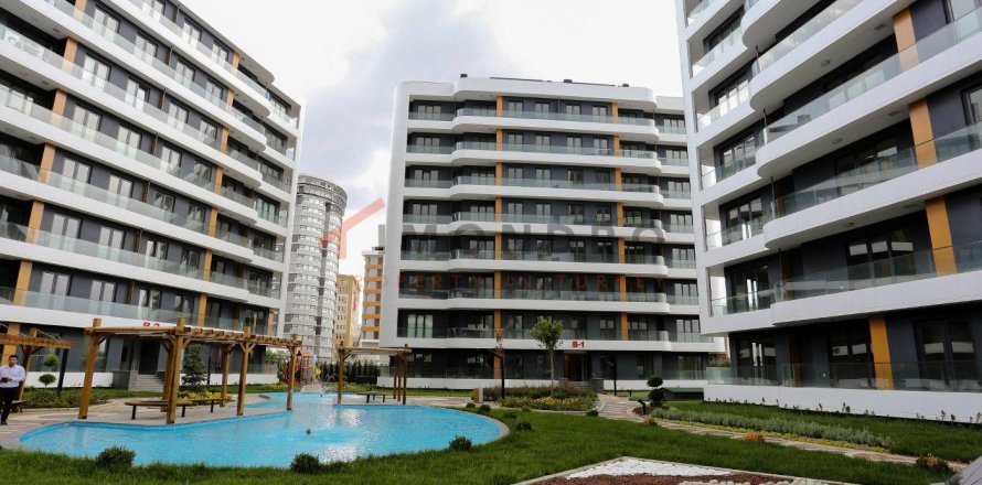 3+1 Apartment en Avcılar, Turkey No. 17338