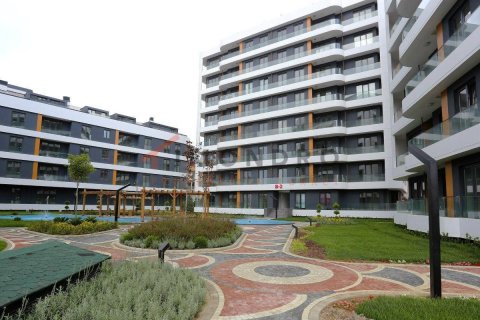 3+1 Apartment in Avcılar, Turkey No. 17338 5