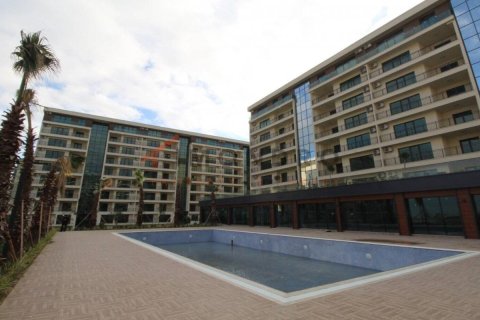 2+1 Apartment en Esenyurt, Turkey No. 17397 18