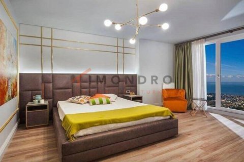 2+1 Apartment en Esenyurt, Turkey No. 17397 14