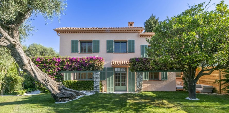 5 bedrooms Villa in Saint-Jean-Cap-Ferrat, France No. 69245