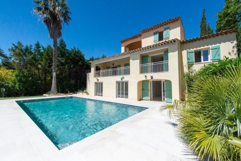 5 dormitorios Villa en Grimaud, France No. 69025 16