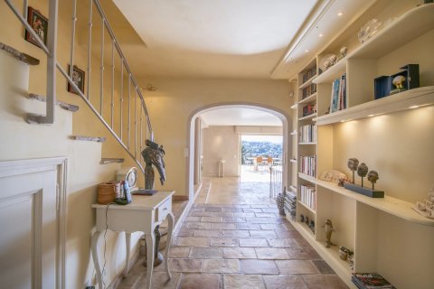 6 chambres House à Mougins, France No. 69032 8