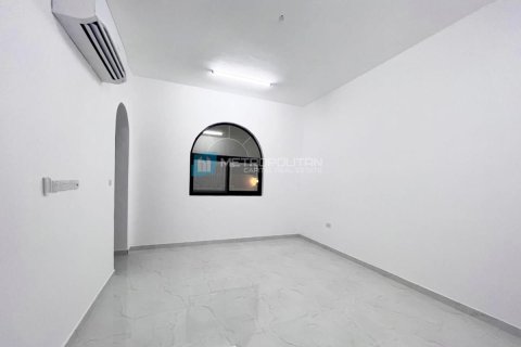 11 dormitorios Villa en Al Yahar, UAE No. 4814 26