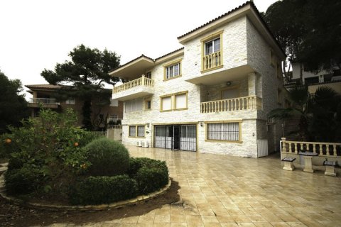 6 bedrooms Villa in Campoamor, Spain No. 26159 9