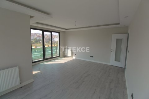 4+2 Apartment in Beylikduezue, Turkey No. 11608 9