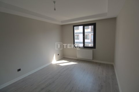 4+2 Apartment in Beylikduezue, Turkey No. 11608 17