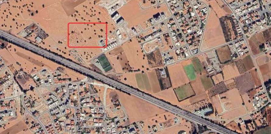 8362m² Land en Kato Polemidia, Cyprus No. 75209