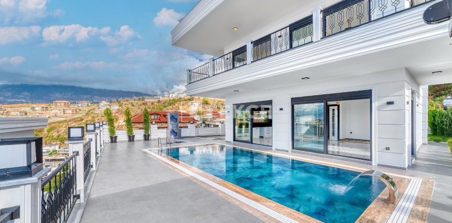 4+1 Villa à Alanya, Turkey No. 44228